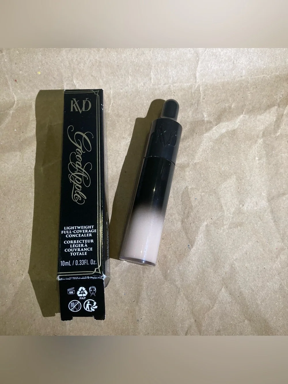 KVD concealer kat von d
